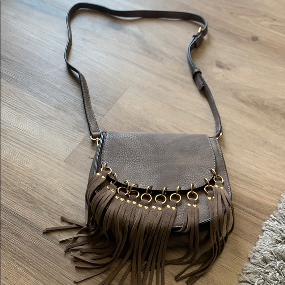 A tan satchel - Picture 1 of 4